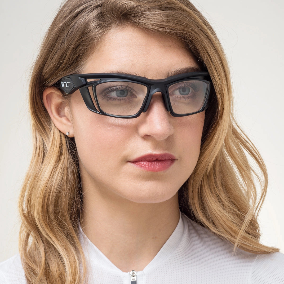 Nachhaltige Brille – Präzise Passform & optisch anpassbar