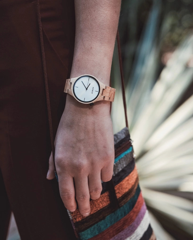 YALE Armbanduhr | Unisex Holzuhr | Nachhaltig | Ahorn | Weiß | 40 mm