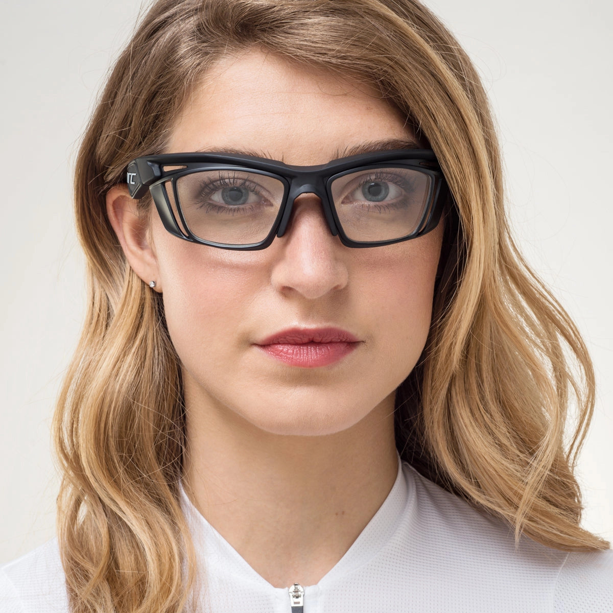 Nachhaltige Brille – Präzise Passform & optisch anpassbar
