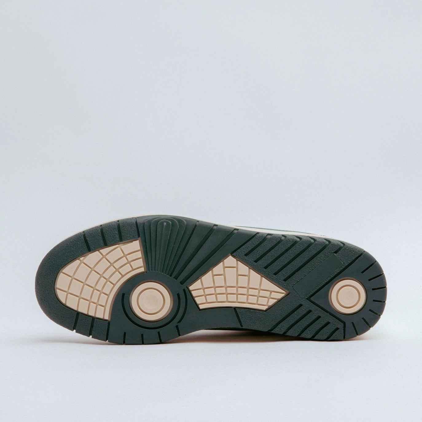 Hellgrüner Sneaker Botanical 22.3 – Handgefertigt in Portugal