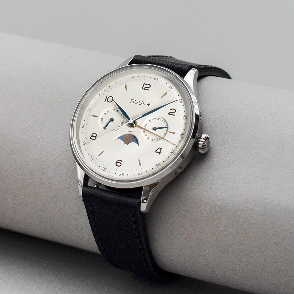 Tungl in Cream – Schweizer Mondphasenkalender im Vintage-Stil