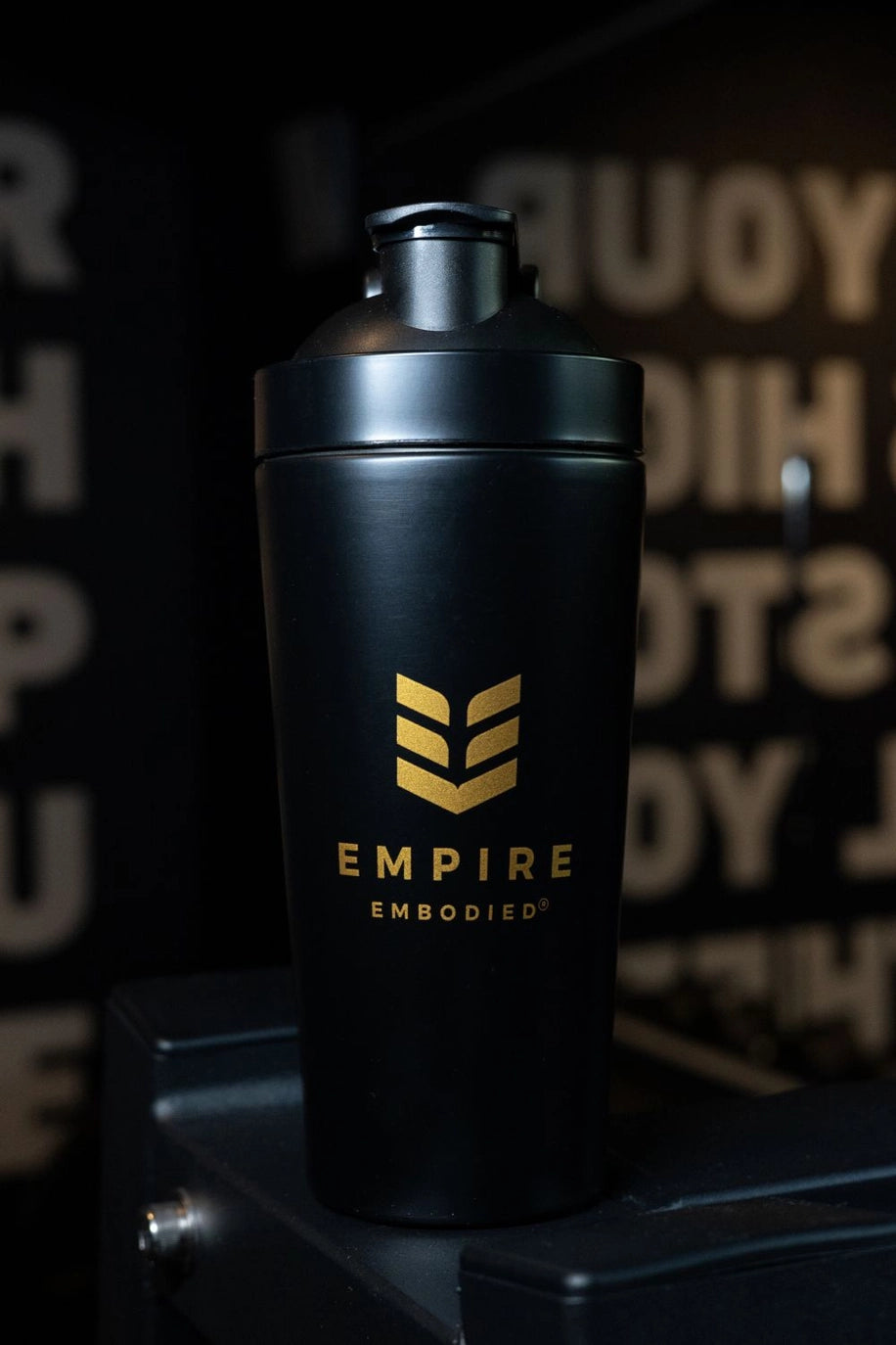 Eiweiß-Shaker / Blender Bottle – Schwarz | 900 ml | Edelstahl-Mixerball