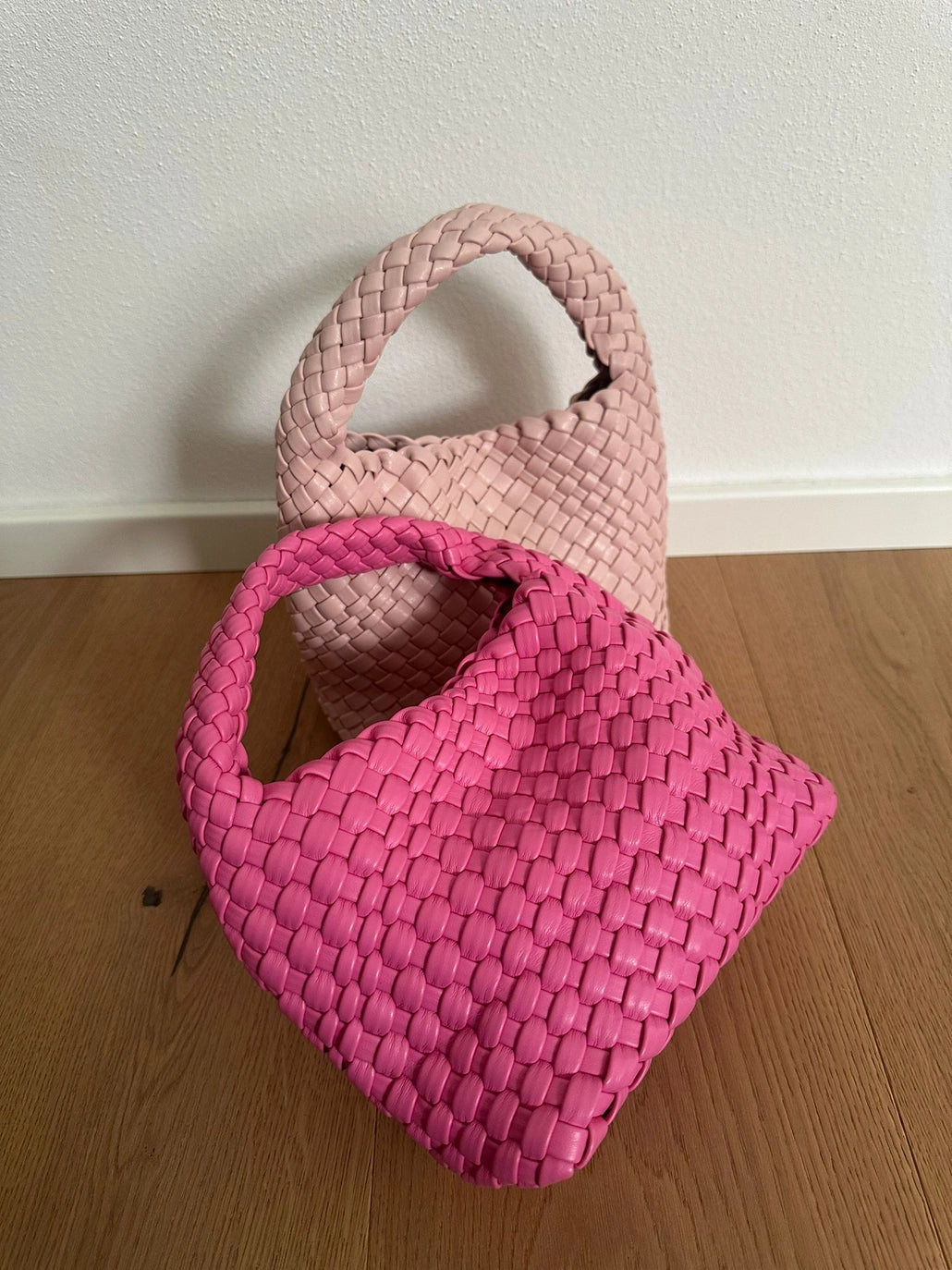 MINI HOBO – Stilvolle Vielseitigkeit in Kompaktgröße