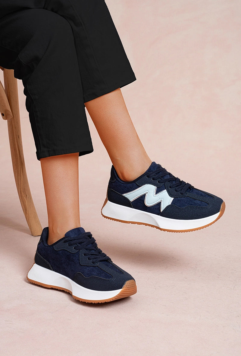 Damen-Sneaker mit dicker Sohle in mehreren Farben