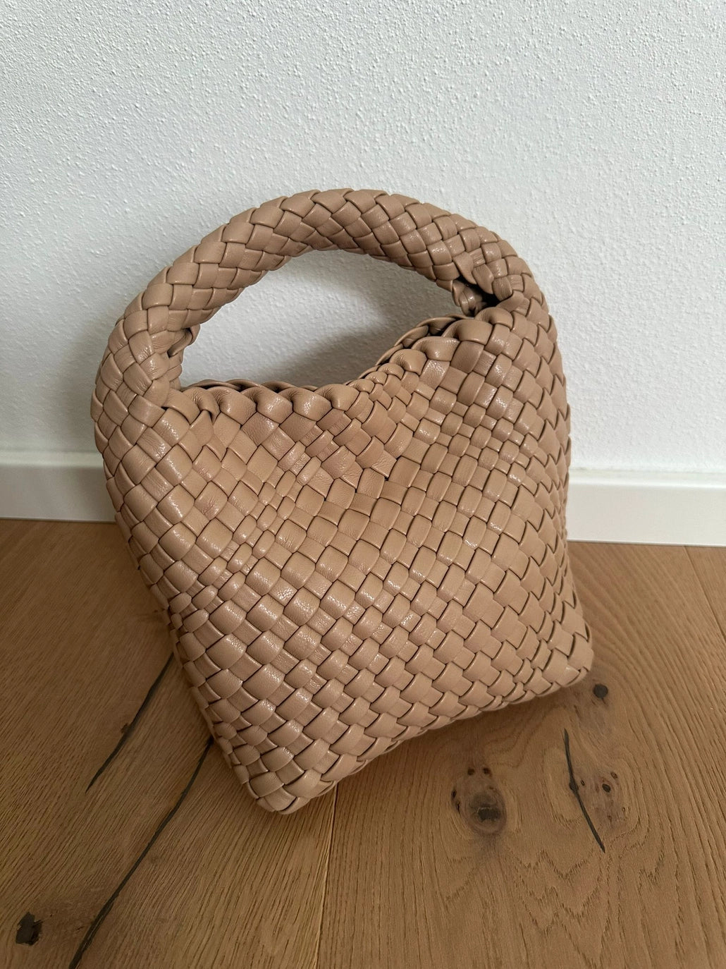 MINI HOBO – Stilvolle Vielseitigkeit in Kompaktgröße