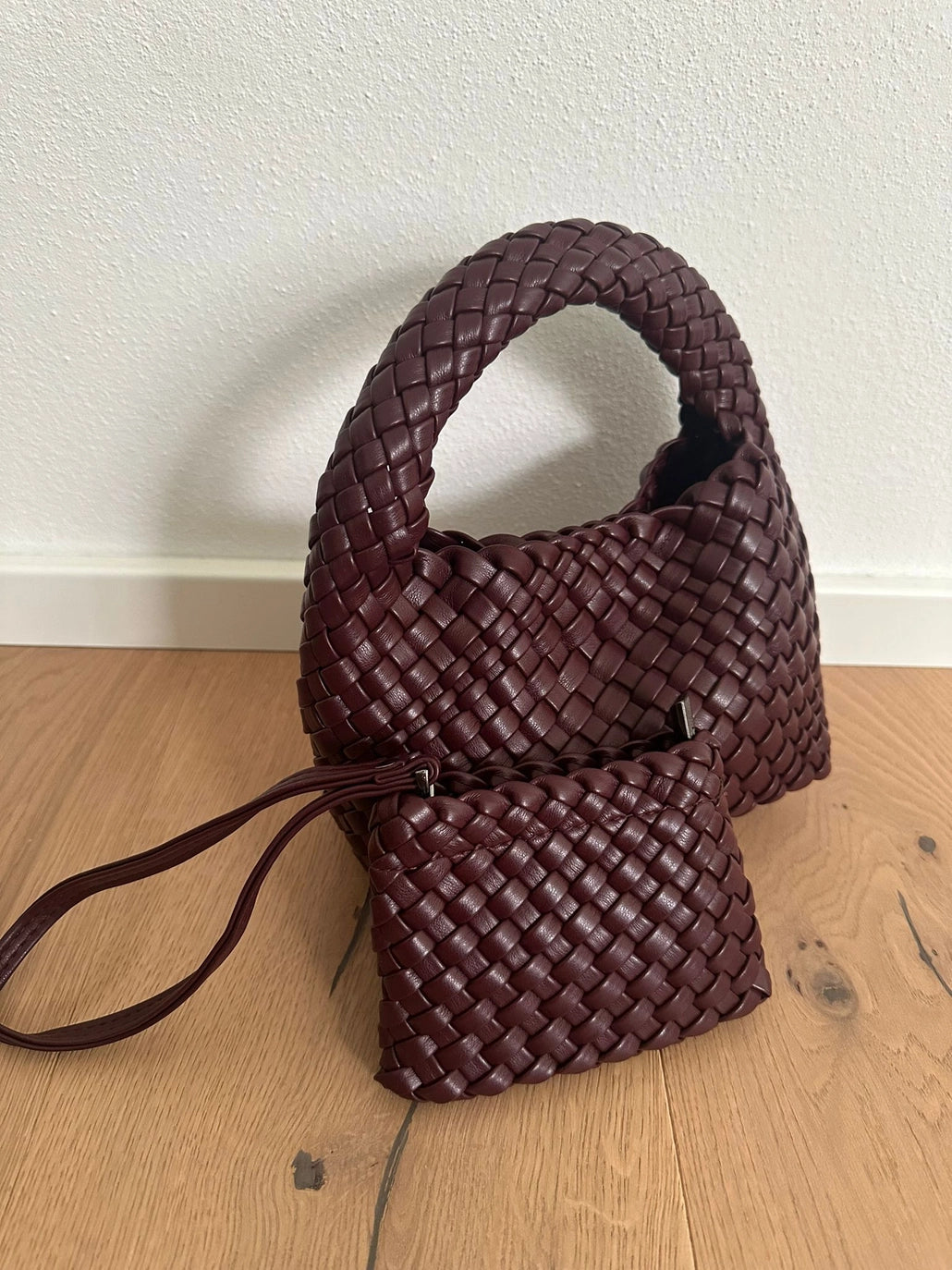 MINI HOBO – Stilvolle Vielseitigkeit in Kompaktgröße