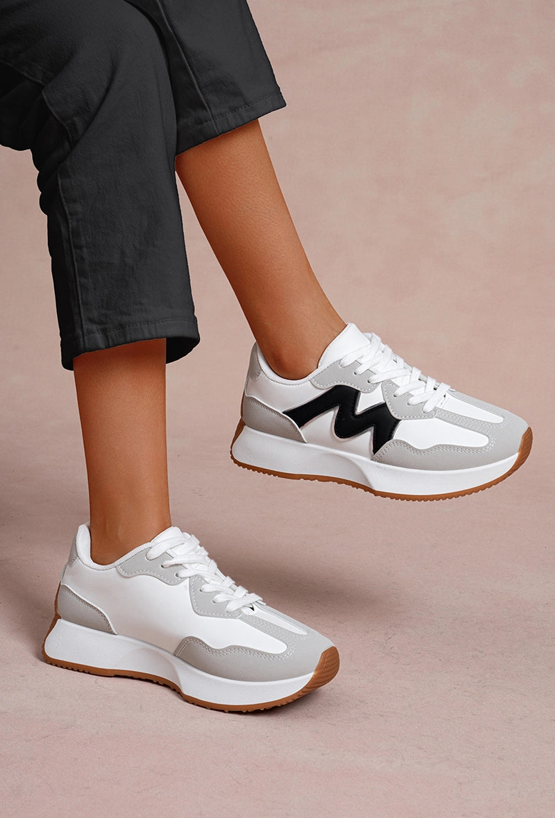 Damen-Sneaker mit dicker Sohle in mehreren Farben